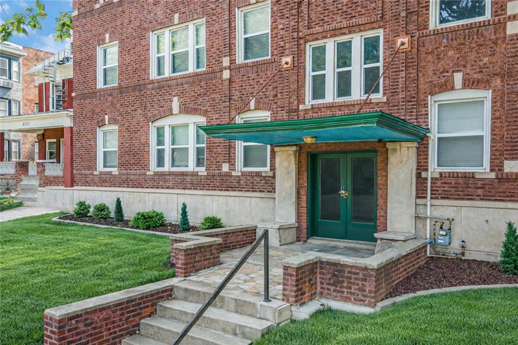 Listing Photo MLS #HMS2608317