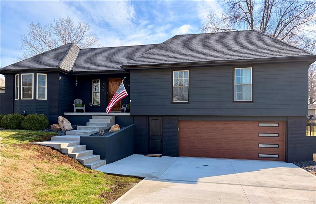 Listing Photo MLS #HMS2608556