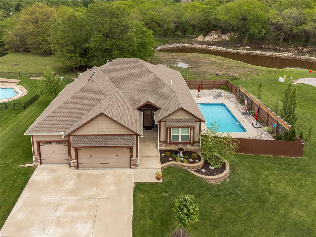 Listing Photo MLS #HMS2608566