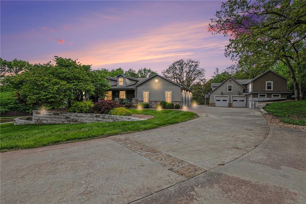 Listing Photo MLS #HMS2608705