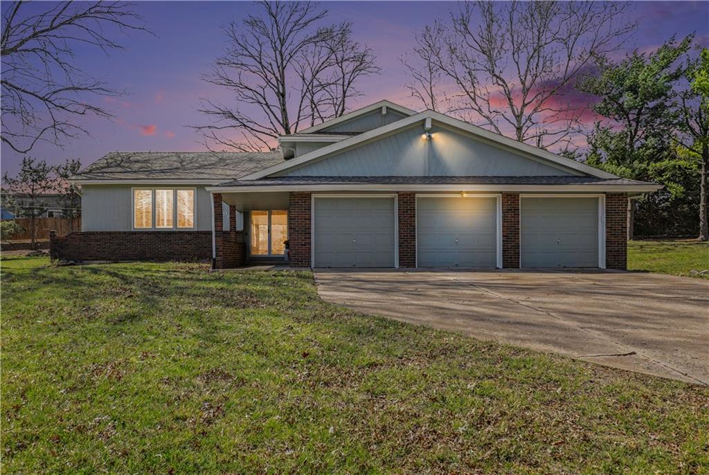 Listing Photo MLS #HMS2608824