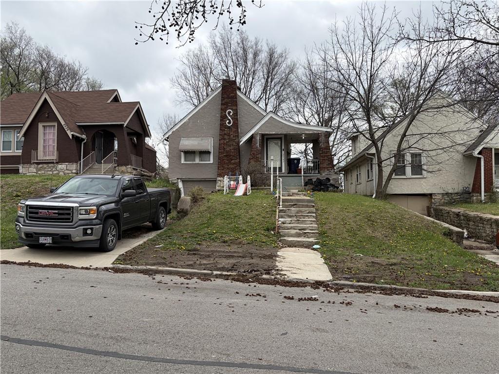 Listing Photo MLS #HMS2610100