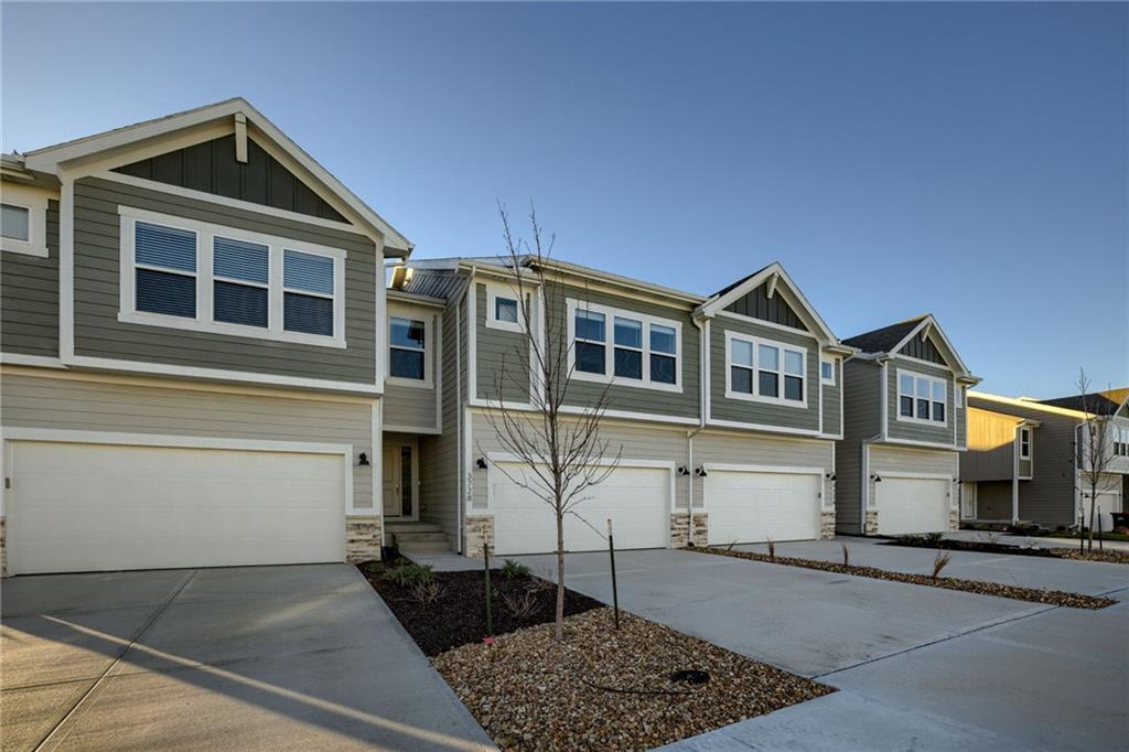 Listing Photo MLS #HMS2610290