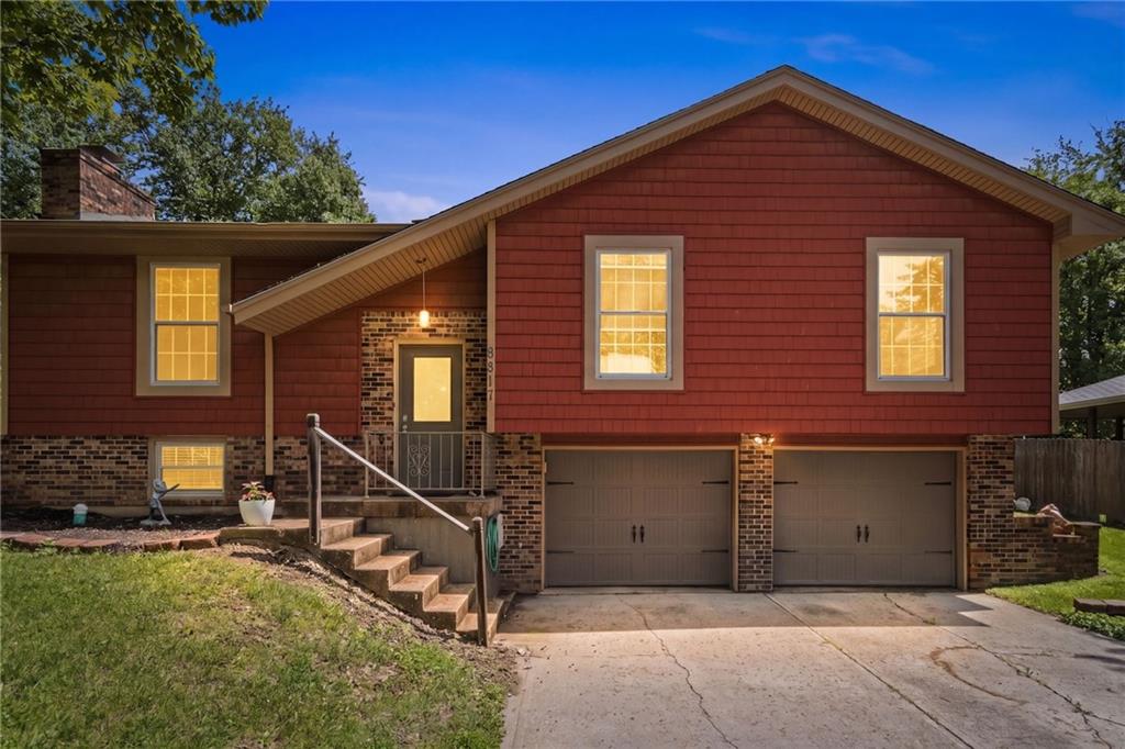 Listing Photo MLS #HMS2610421