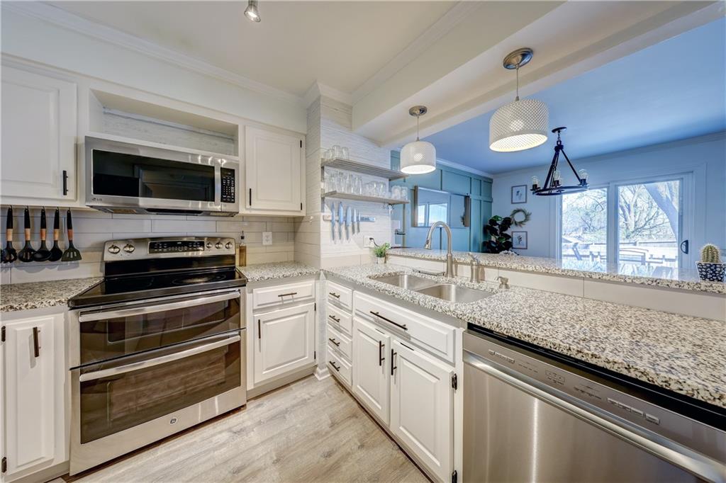 Listing Photo MLS #HMS2610467