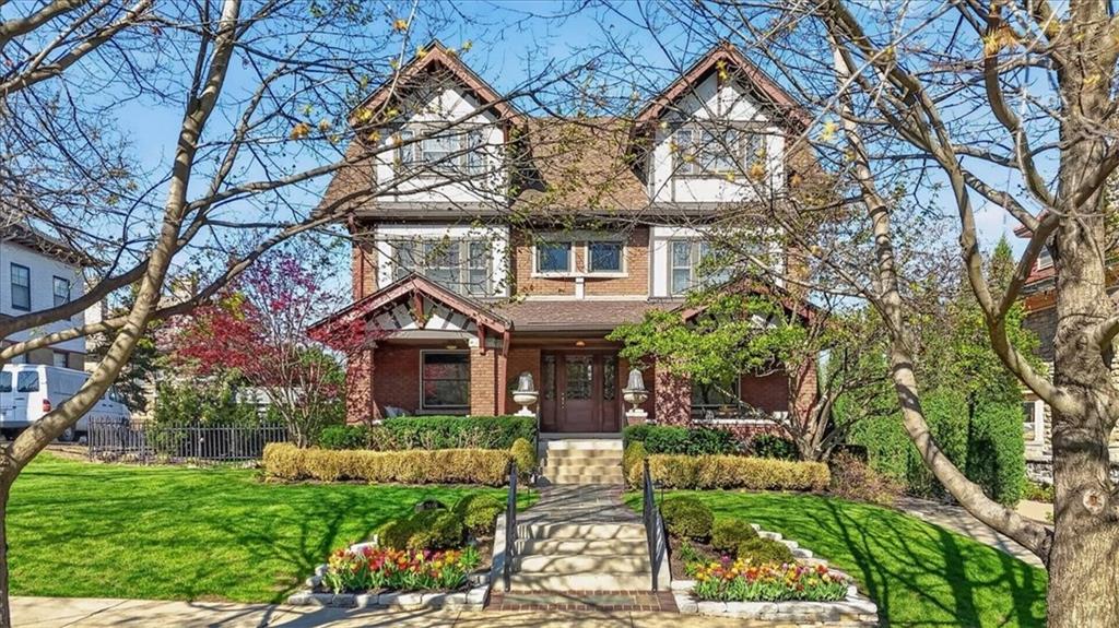 Listing Photo MLS #HMS2610701