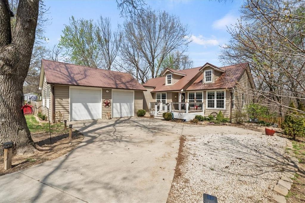 Listing Photo MLS #HMS2611957