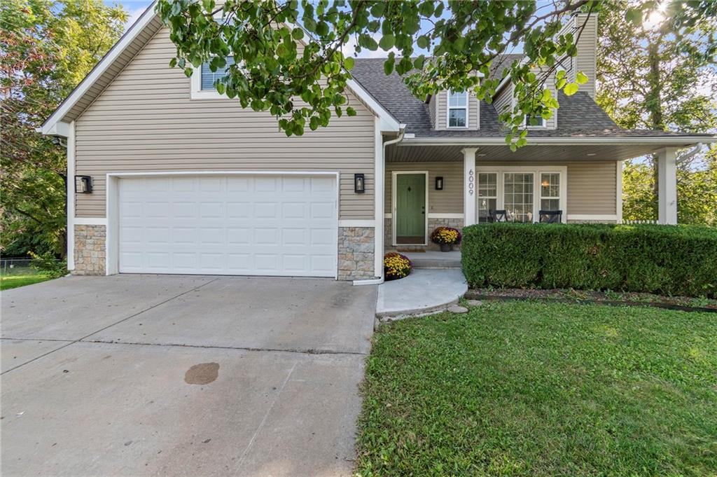 Listing Photo MLS #HMS2611982