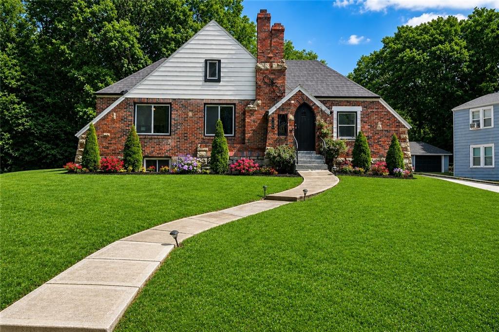Listing Photo MLS #HMS2612001