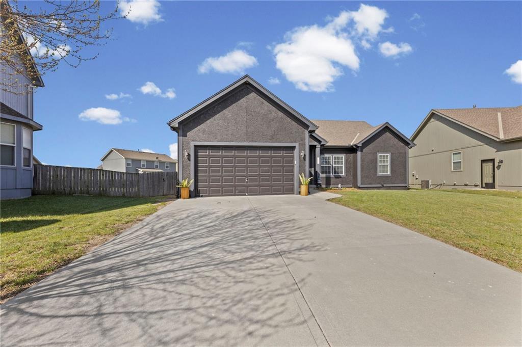 Listing Photo MLS #HMS2612025