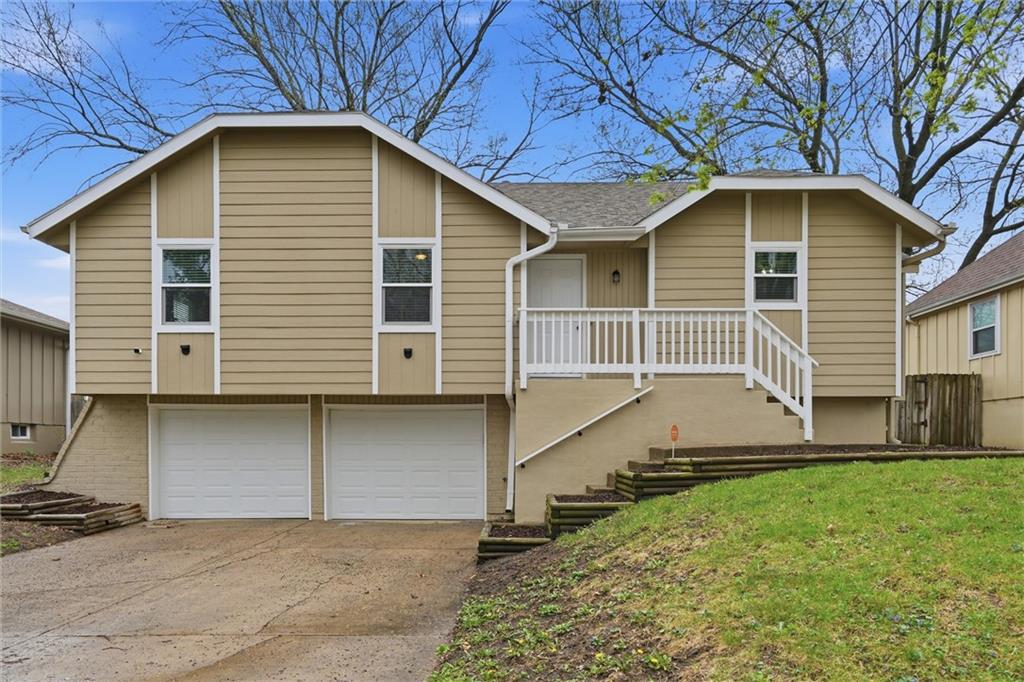 Listing Photo MLS #HMS2612211