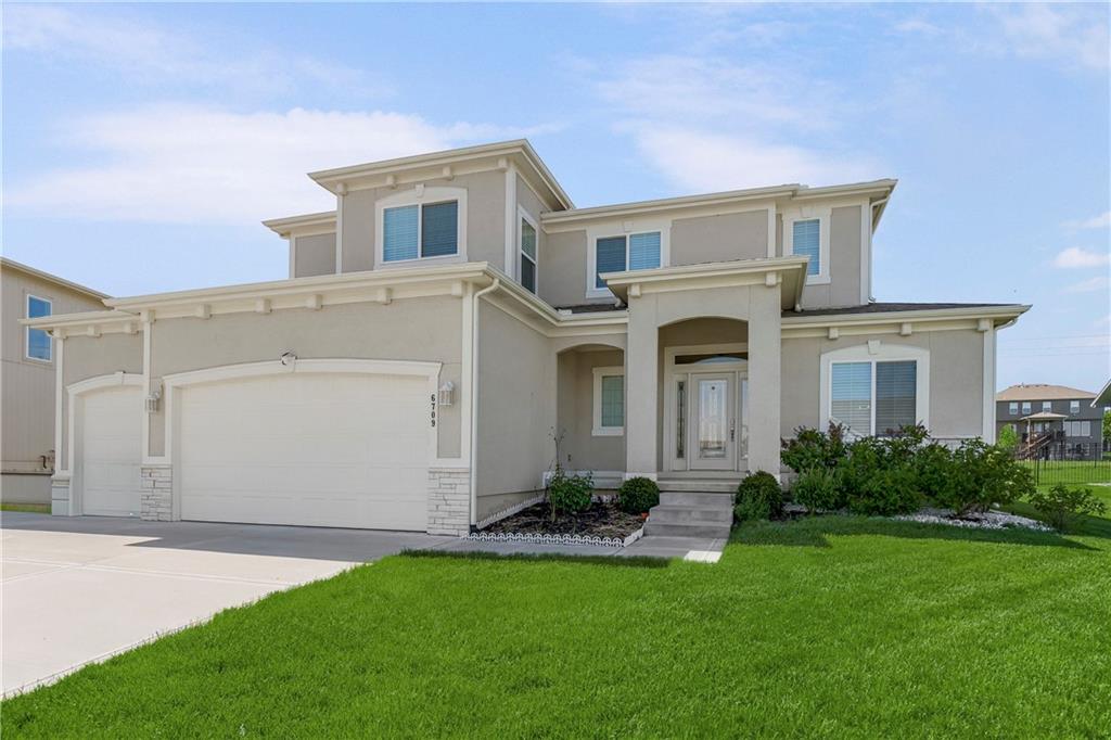 Listing Photo MLS #HMS2612310