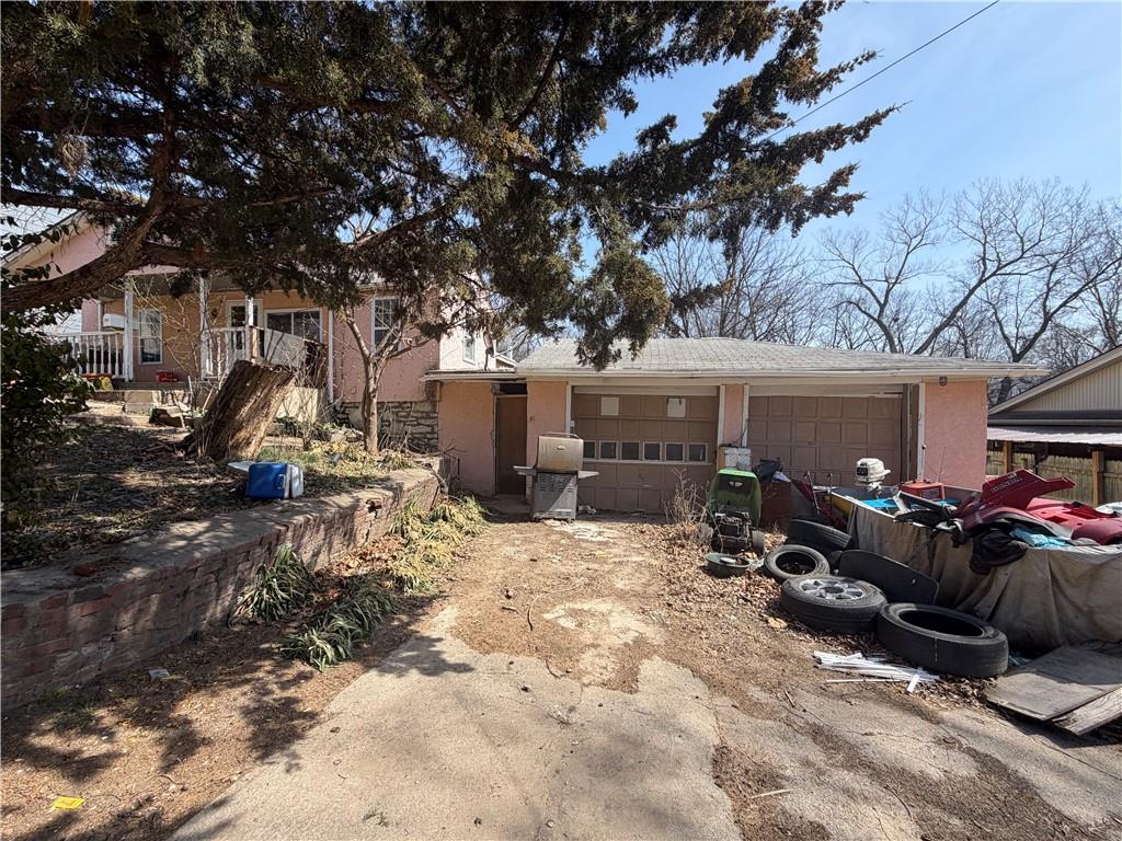 Listing Photo MLS #HMS2612329