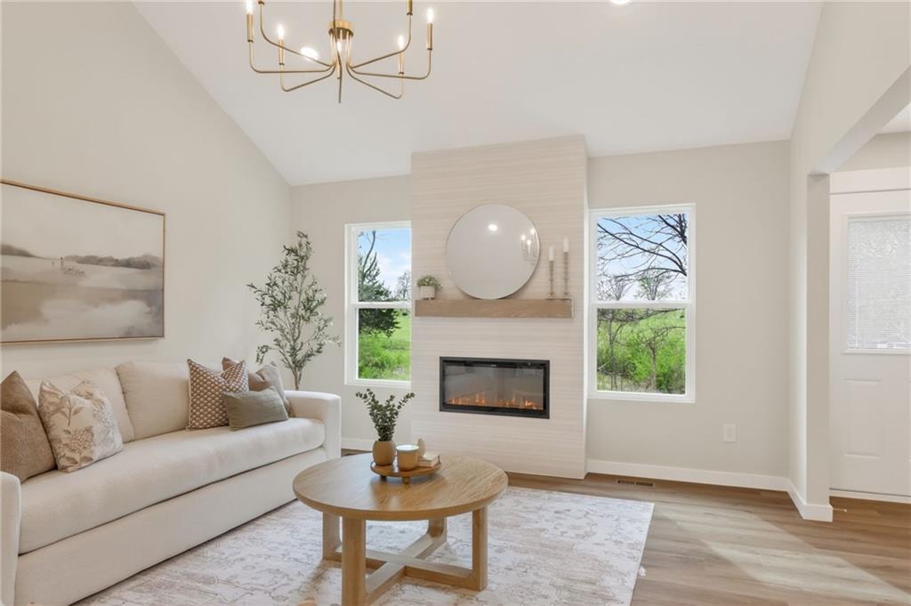 Listing Photo MLS #HMS2612502