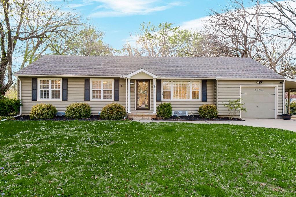 Listing Photo MLS #HMS2612916