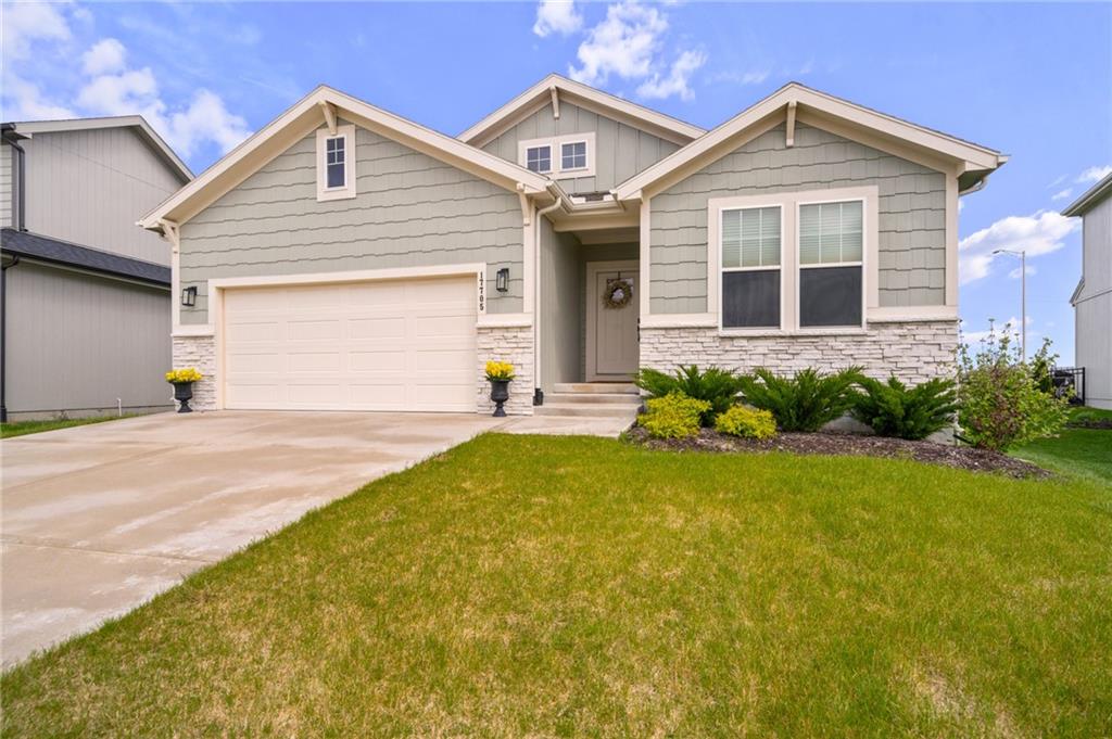 Listing Photo MLS #HMS2612963