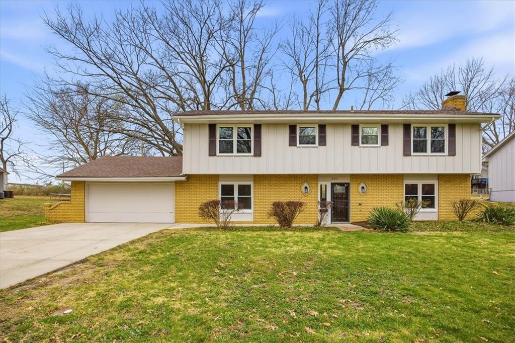 Listing Photo MLS #HMS2613055