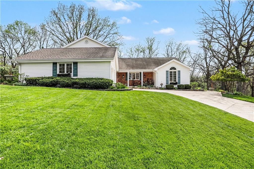 Listing Photo MLS #HMS2613075