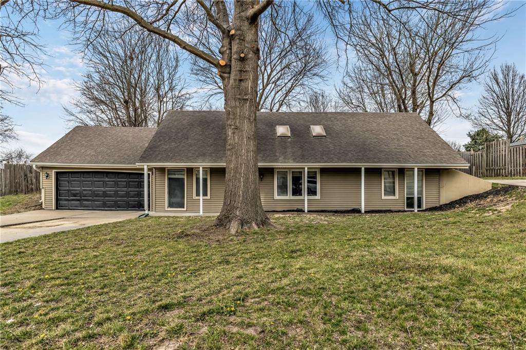 Listing Photo MLS #HMS2613356