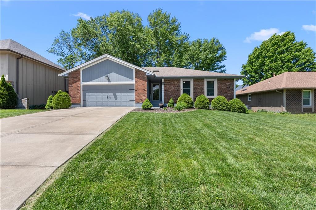 Listing Photo MLS #HMS2613882