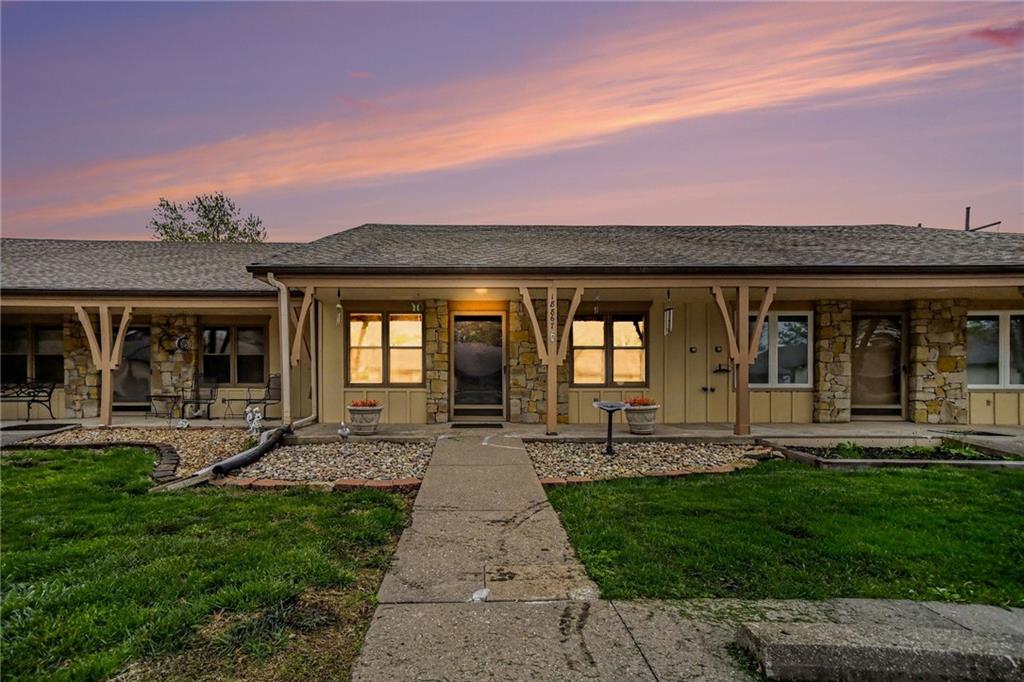 Listing Photo MLS #HMS2613977