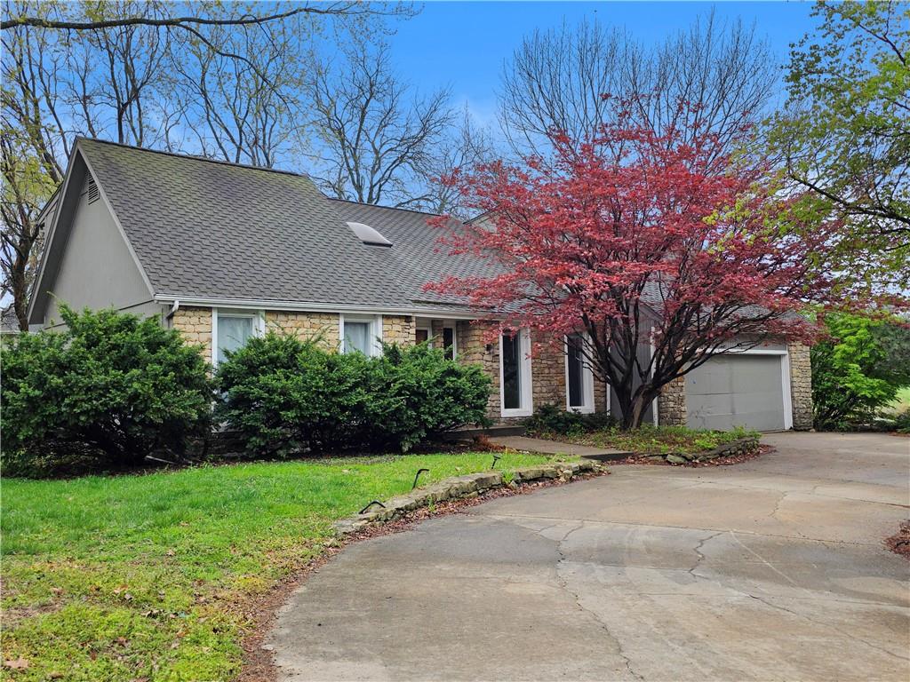 Listing Photo MLS #HMS2614072