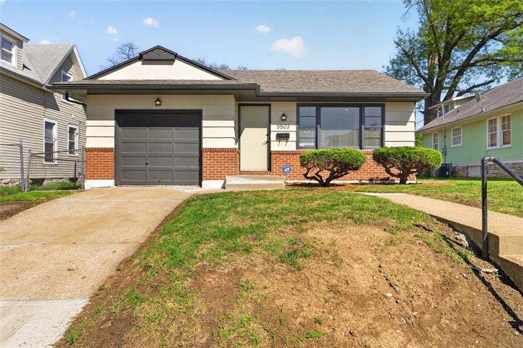 Listing Photo MLS #HMS2614546