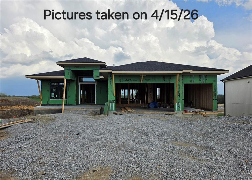 Listing Photo MLS #HMS2614550