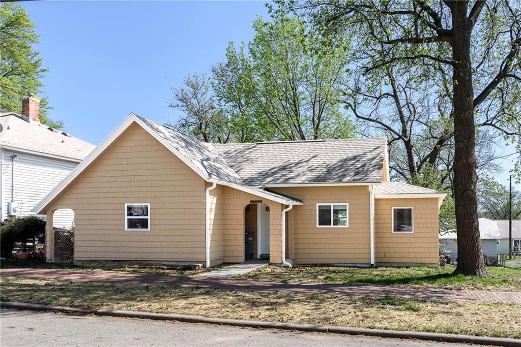 Listing Photo MLS #HMS2614778