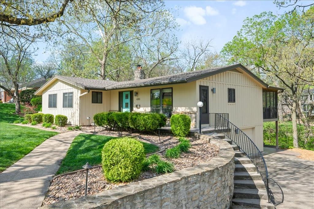 Listing Photo MLS #HMS2615043