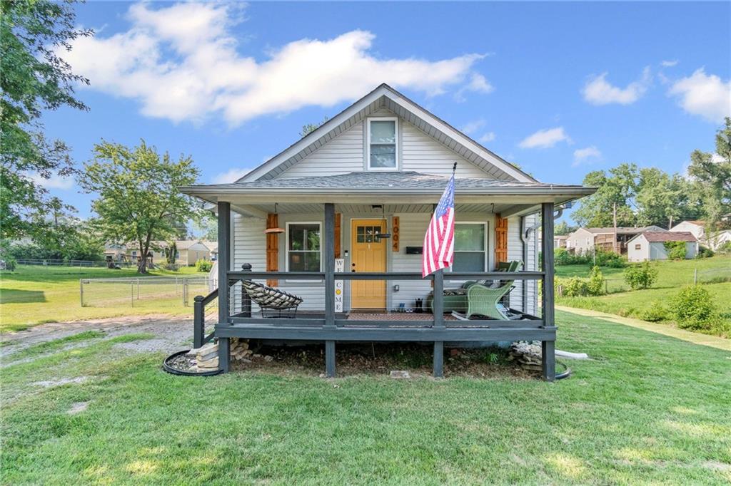 Listing Photo MLS #HMS2615256