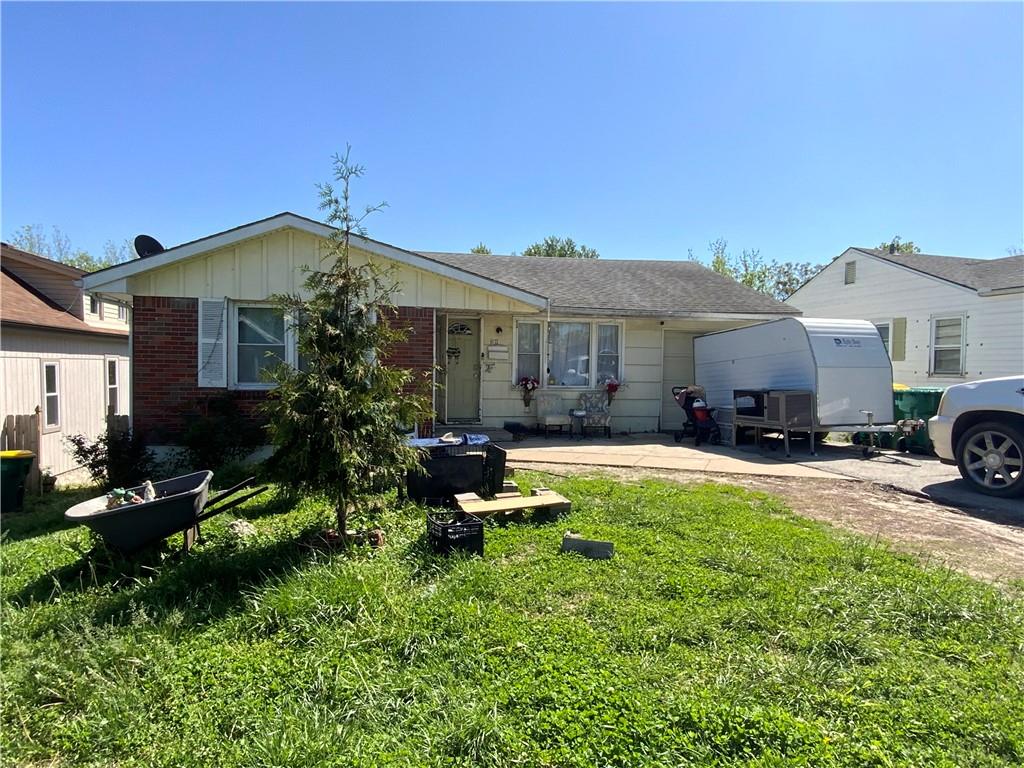 Listing Photo MLS #HMS2615281