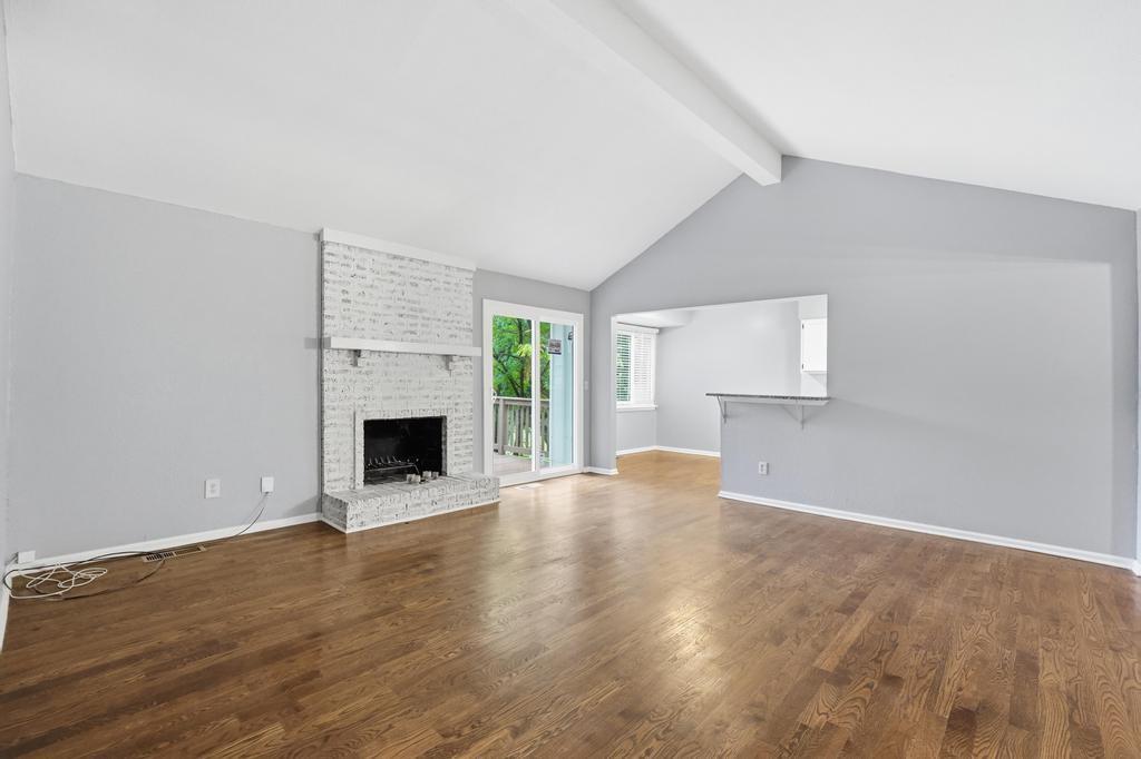 Listing Photo MLS #HMS2615362