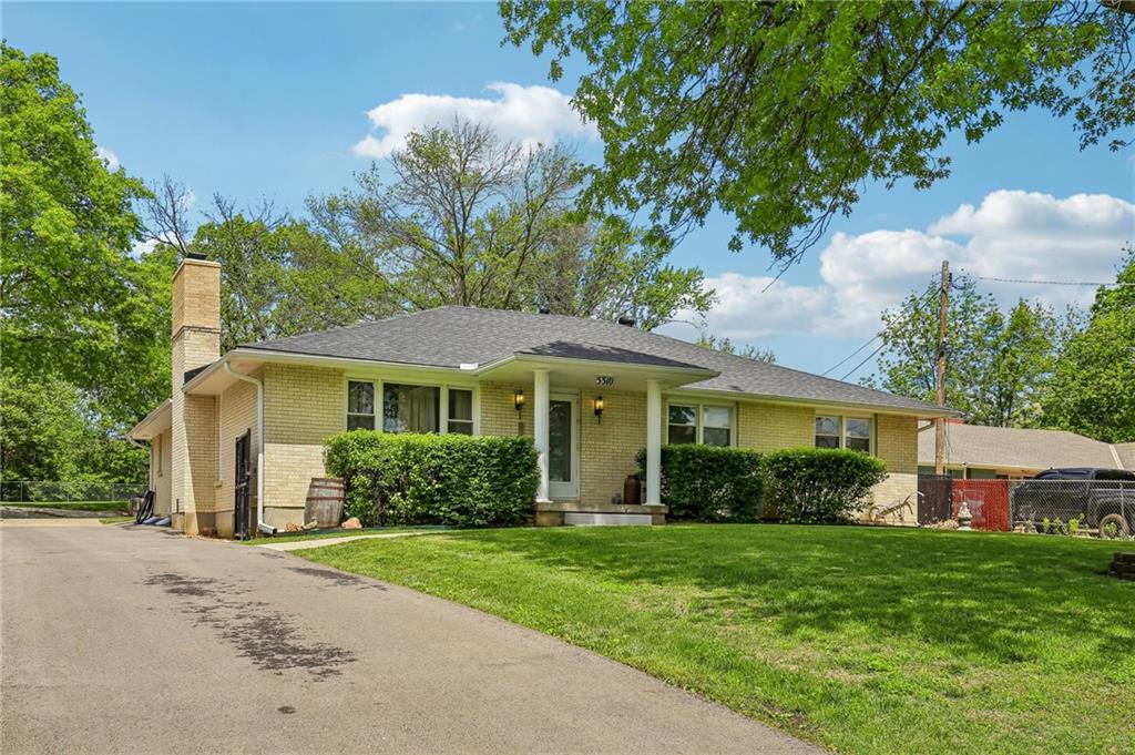 Listing Photo MLS #HMS2615670