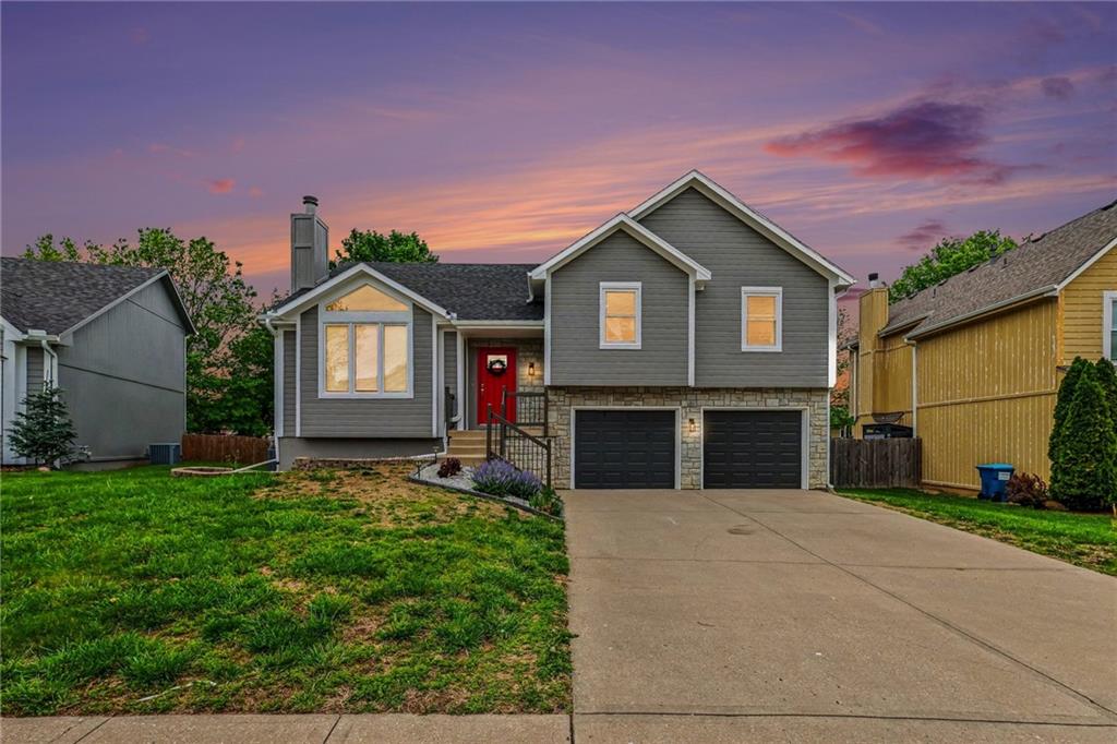 Listing Photo MLS #HMS2615840