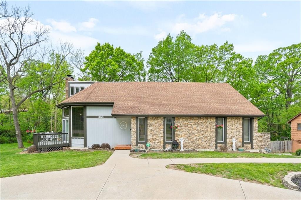 Listing Photo MLS #HMS2615907