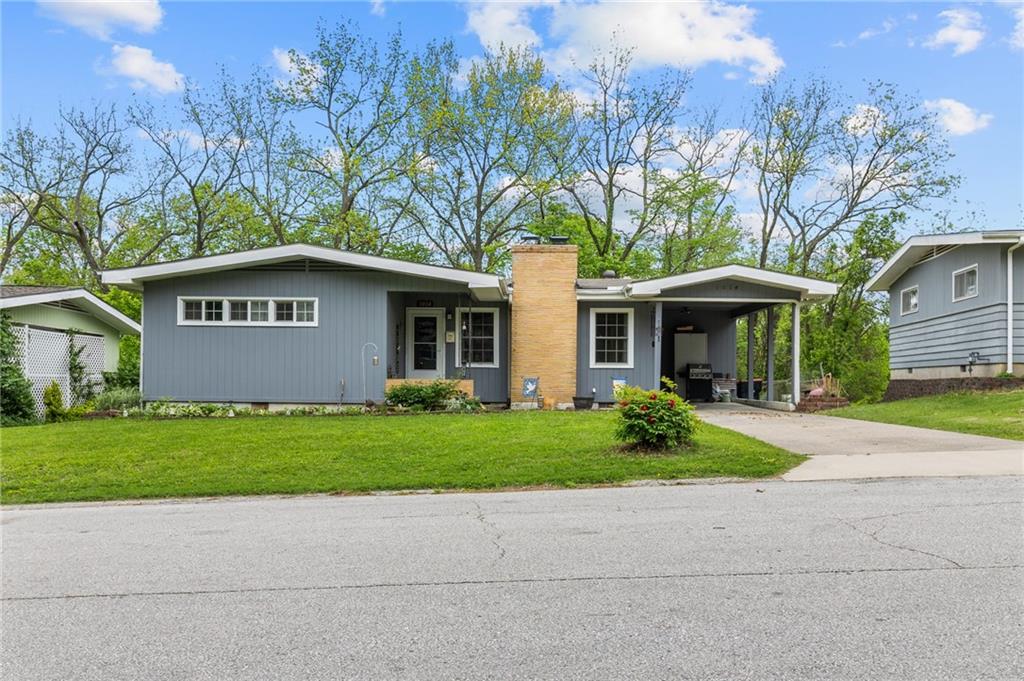 Listing Photo MLS #HMS2615945