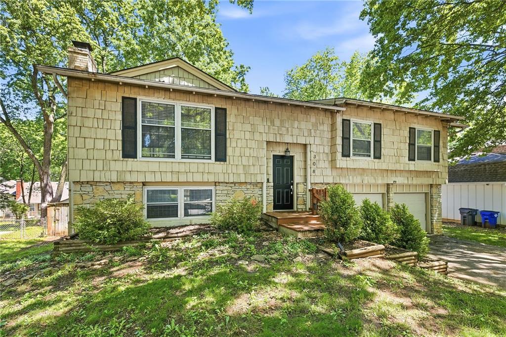 Listing Photo MLS #HMS2616309