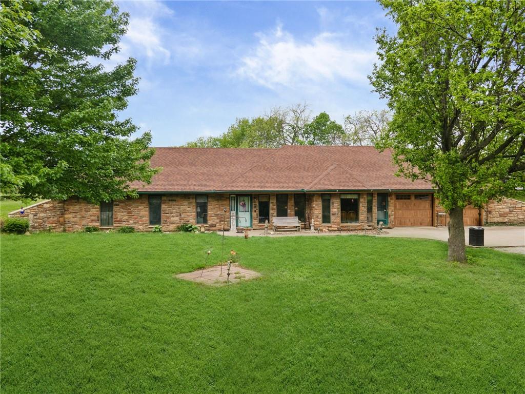 Listing Photo MLS #HMS2616337