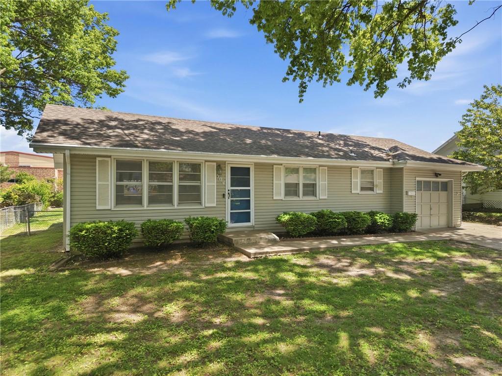 Listing Photo MLS #HMS2616345