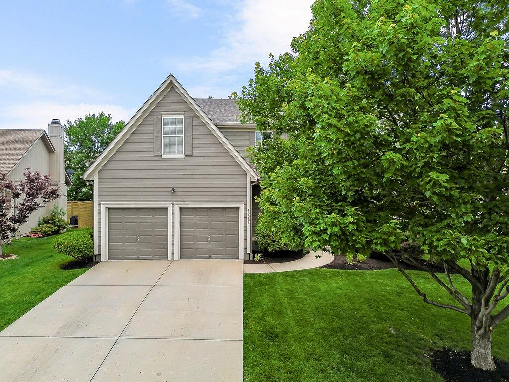 Listing Photo MLS #HMS2616433