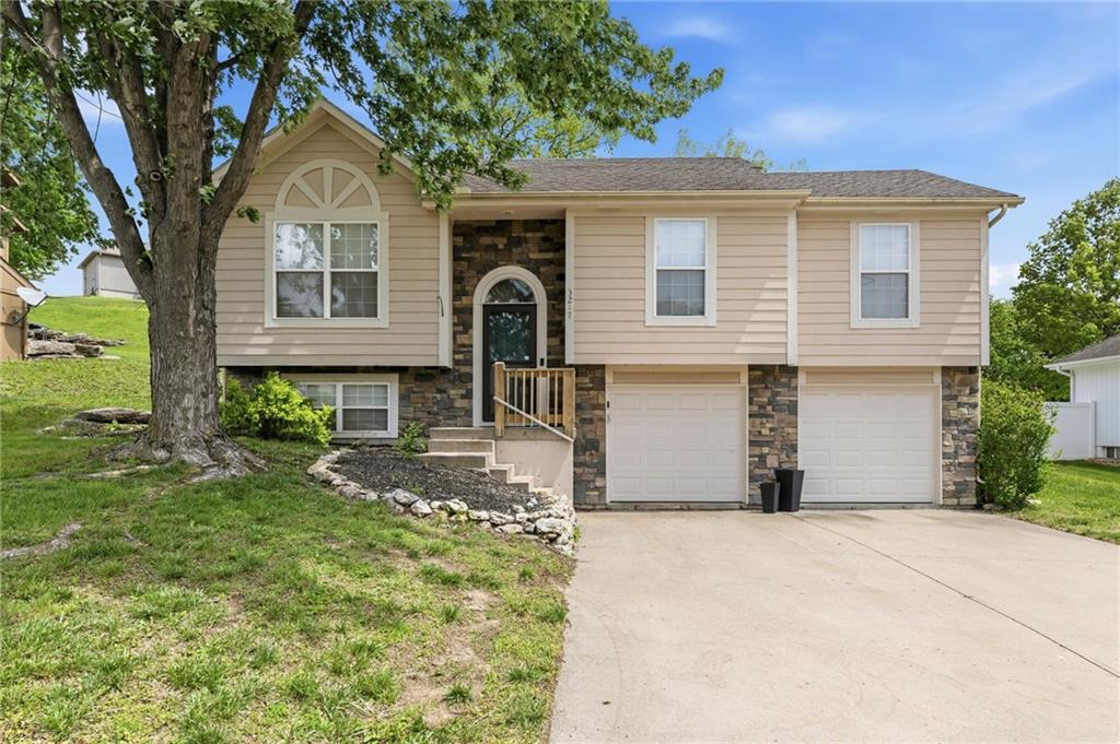 Listing Photo MLS #HMS2616641