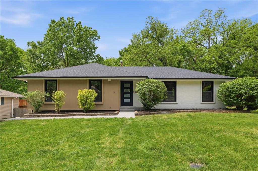 Listing Photo MLS #HMS2616690