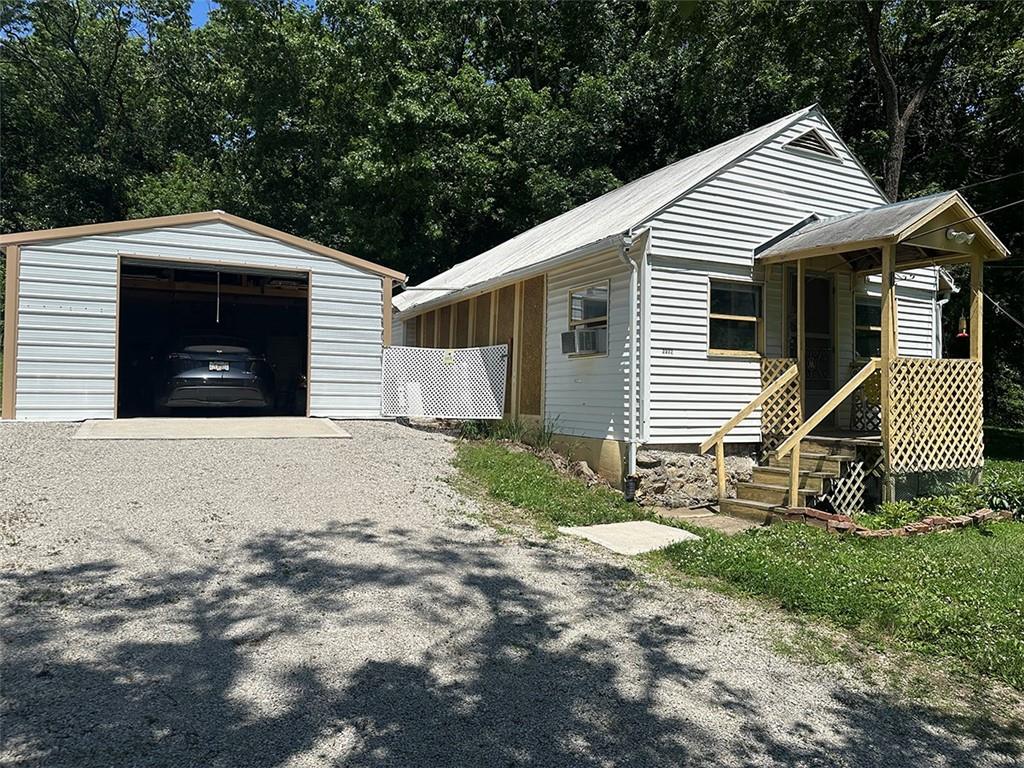 Listing Photo MLS #HMS2616897