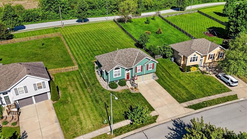 Listing Photo MLS #HMS2617012