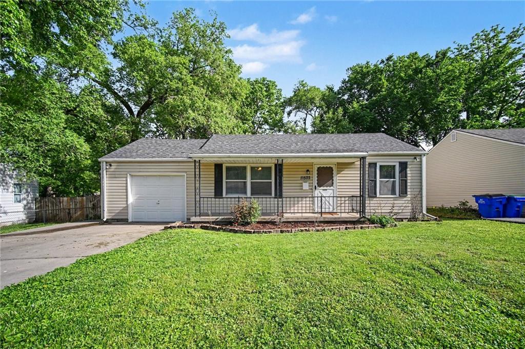 Listing Photo MLS #HMS2617235