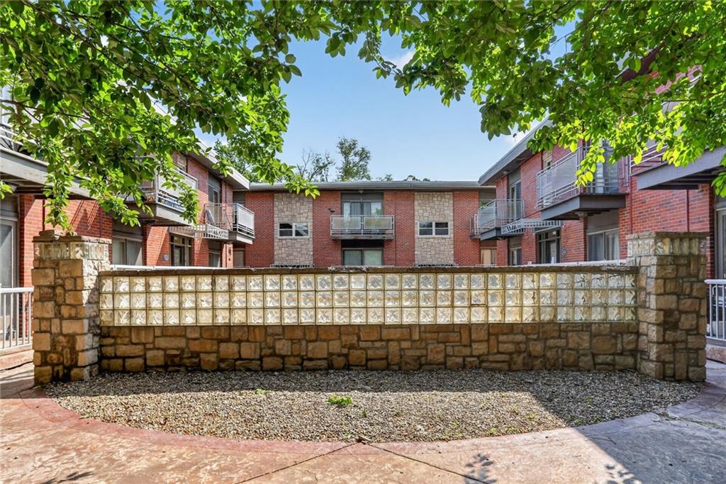 Listing Photo MLS #HMS2617363