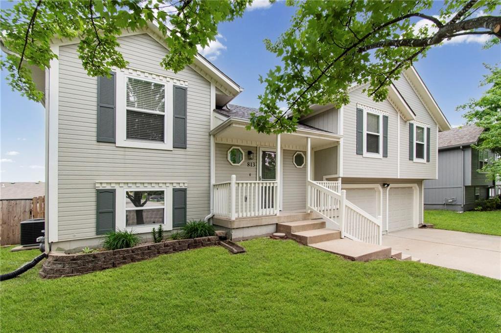 Listing Photo MLS #HMS2617621