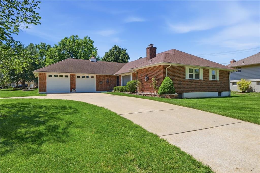 Listing Photo MLS #HMS2617803