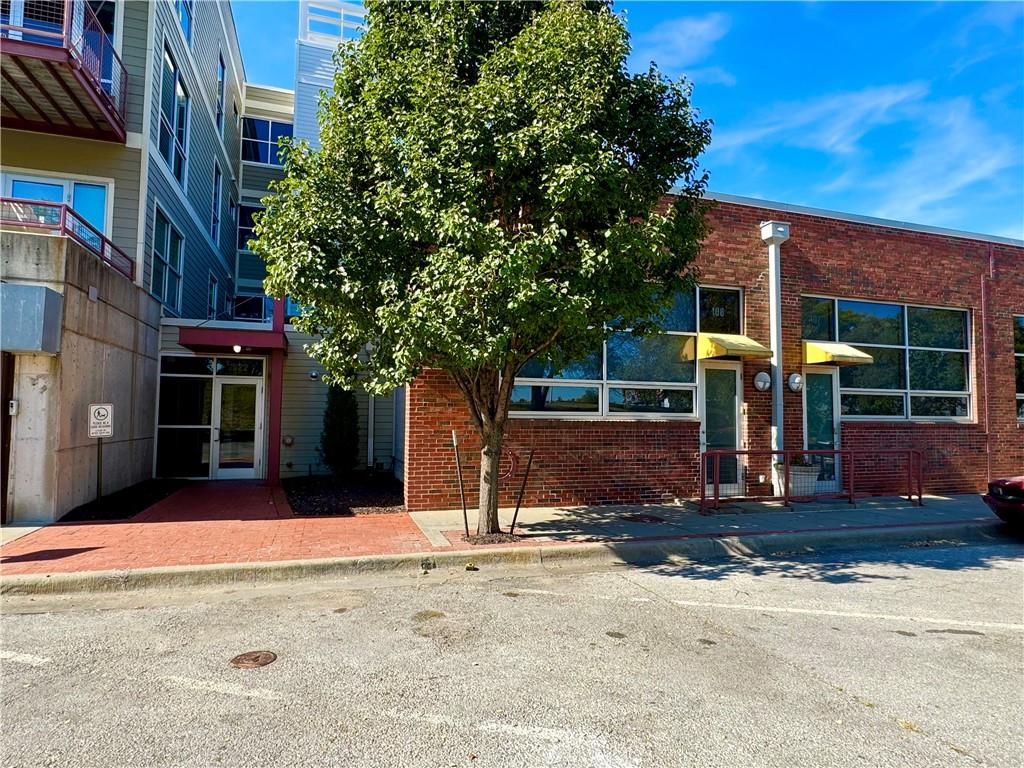 Listing Photo MLS #HMS2617967